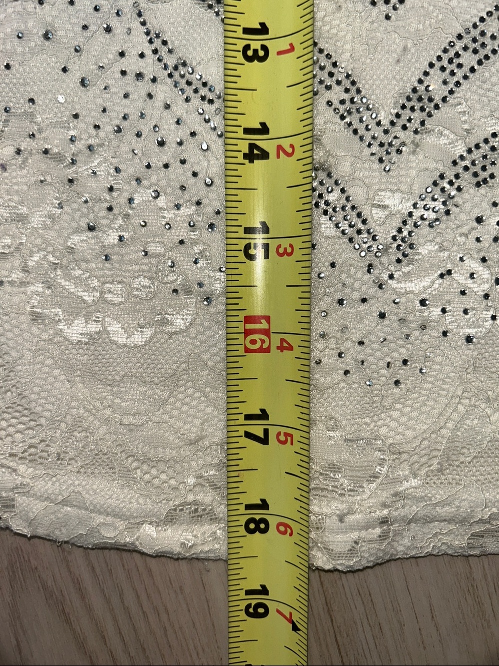 YA LA Embellished Tank Top L Ivory Y2K Sequin Chevron Cami Glam Fitted Vintage - Picture 11 of 12